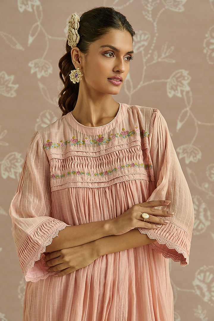 Pink Chanderi Hand Embroidered Tunic Set by Kritika Dawar at Pernia's Pop Up Shop