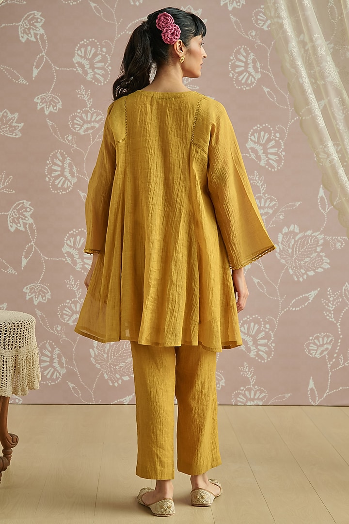 Mustard Tissue Hand Embellished Co-Ord Set by Kritika Dawar at Pernia's Pop Up Shop