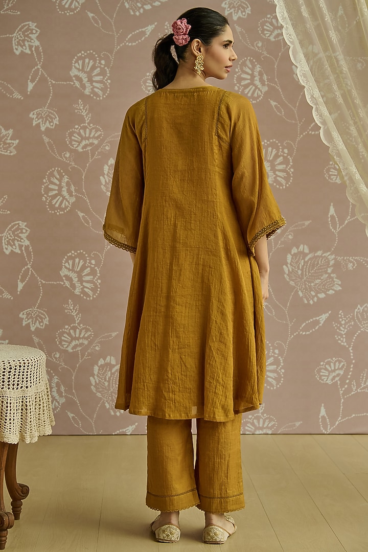 Mustard Tissue Hand Embroidered A-Line Kurta Set by Kritika Dawar at Pernia's Pop Up Shop