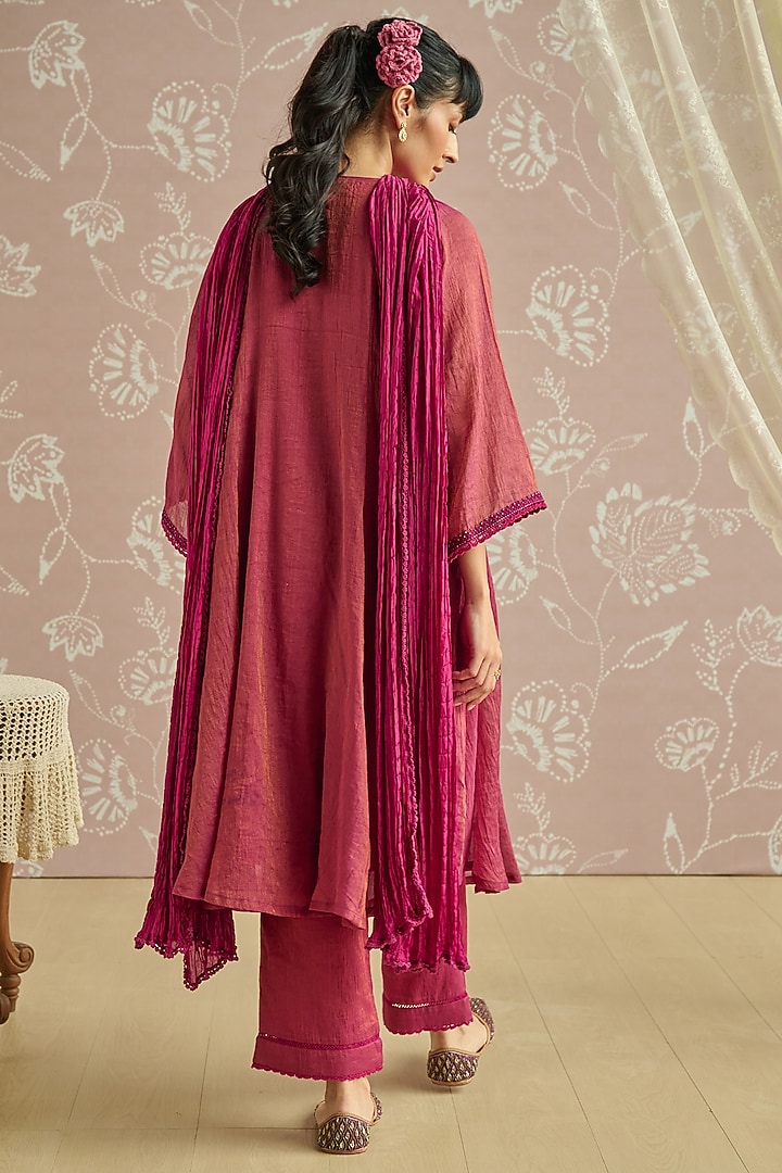Magenta Tissue Hand Embroidered A-Line Kurta Set by Kritika Dawar at Pernia's Pop Up Shop