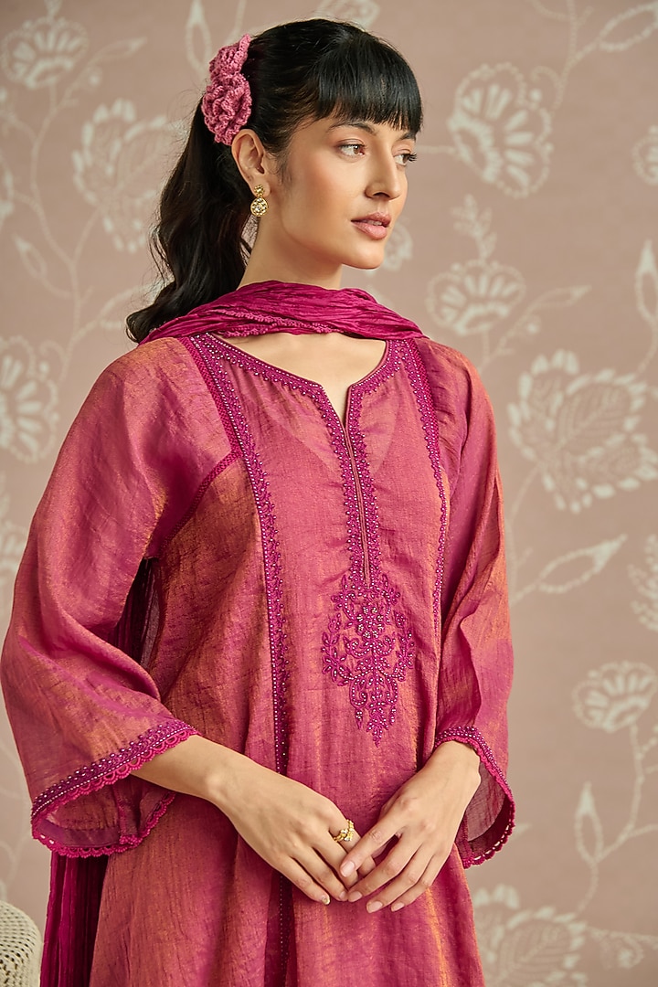 Magenta Tissue Hand Embroidered A-Line Kurta Set by Kritika Dawar at Pernia's Pop Up Shop