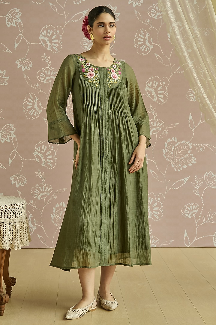 Green Chanderi Embroidered Tunic by Kritika Dawar at Pernia's Pop Up Shop
