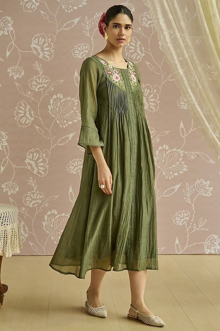 Green Chanderi Embroidered Tunic by Kritika Dawar at Pernia's Pop Up Shop