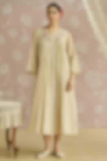 Ivory Chanderi Embroidered Tunic by Kritika Dawar at Pernia's Pop Up Shop