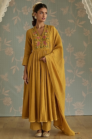 Mustard Chanderi Hand Embroidered A-Line Gathered Kurta Set by Kritika Dawar
