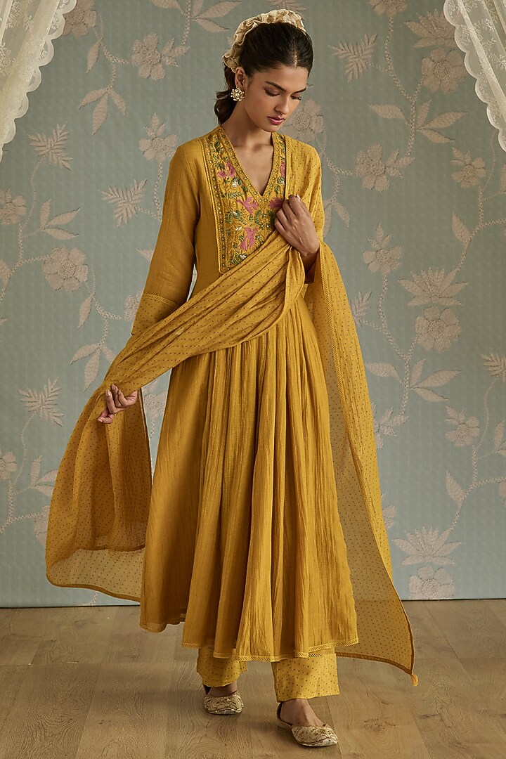 Mustard Chanderi Hand Embroidered A-Line Gathered Kurta Set by Kritika Dawar at Pernia's Pop Up Shop