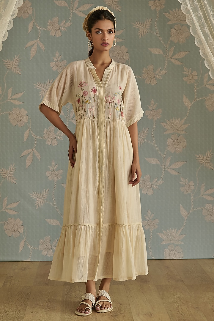Ivory Chanderi Hand Embroidered Tunic Vacation Dress by Kritika Dawar at Pernia's Pop Up Shop