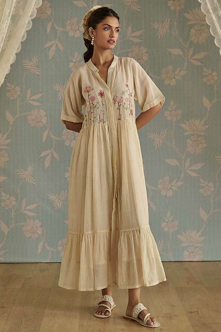 Ivory Chanderi Hand Embroidered Tunic Vacation Dress by Kritika Dawar at Pernia's Pop Up Shop