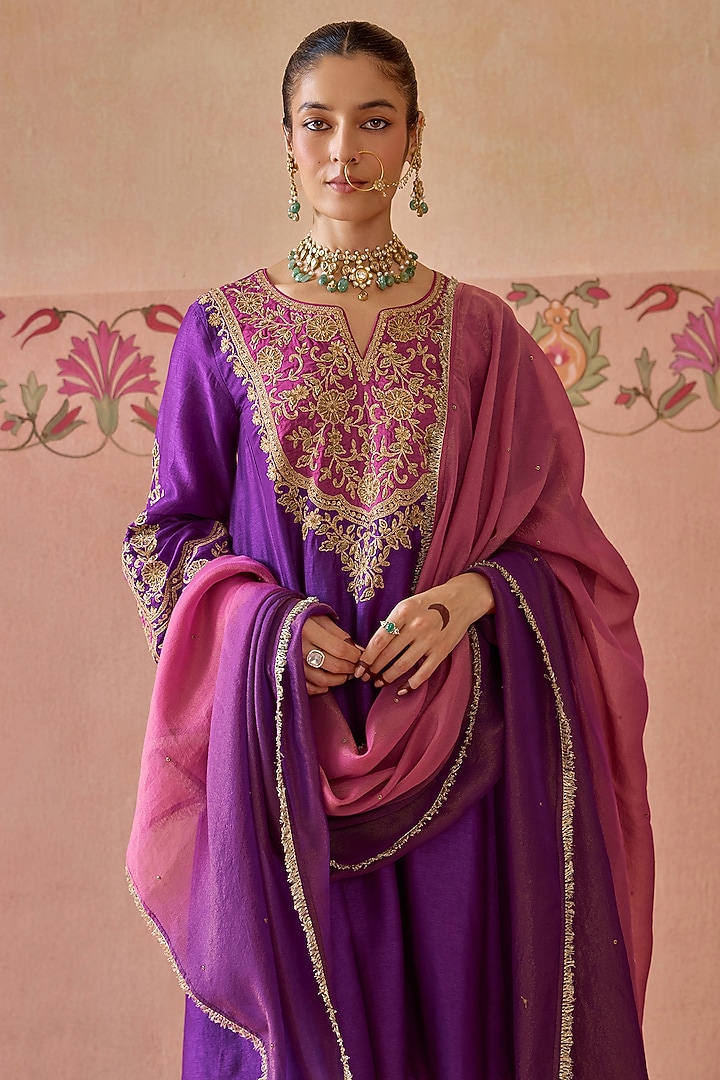 Purple Silk Dori Embroidered Kurta Set by Kritika Dawar at Pernia's Pop Up Shop