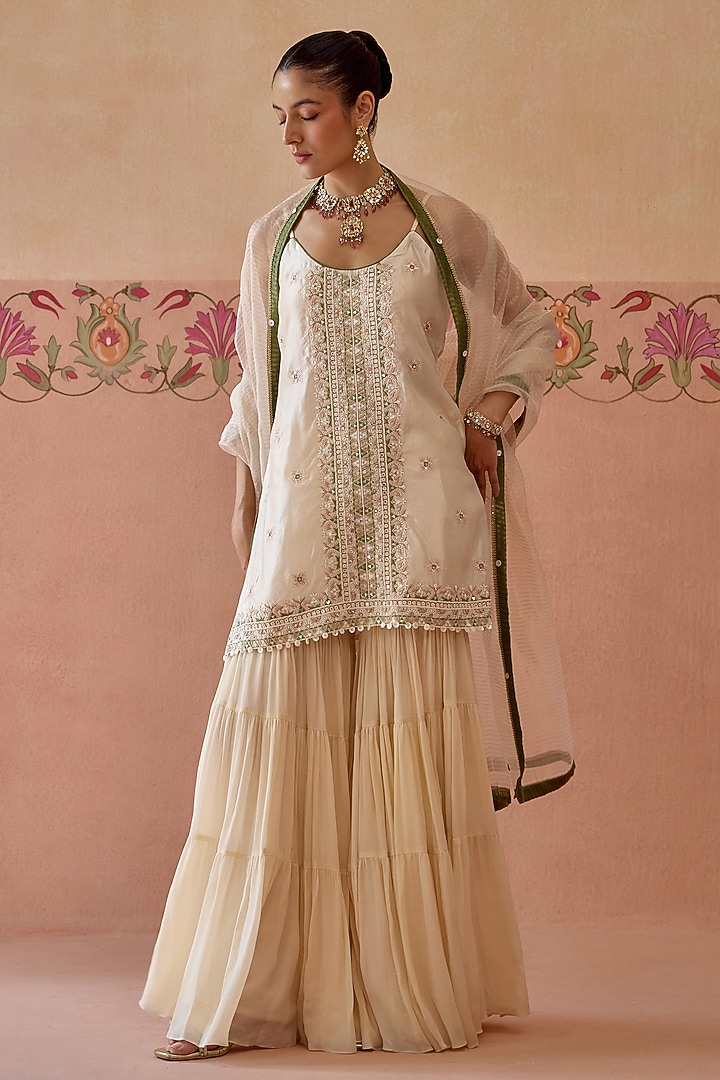 Ivory Chinon Thread Embroidered Gharara Set by Kritika Dawar at Pernia's Pop Up Shop