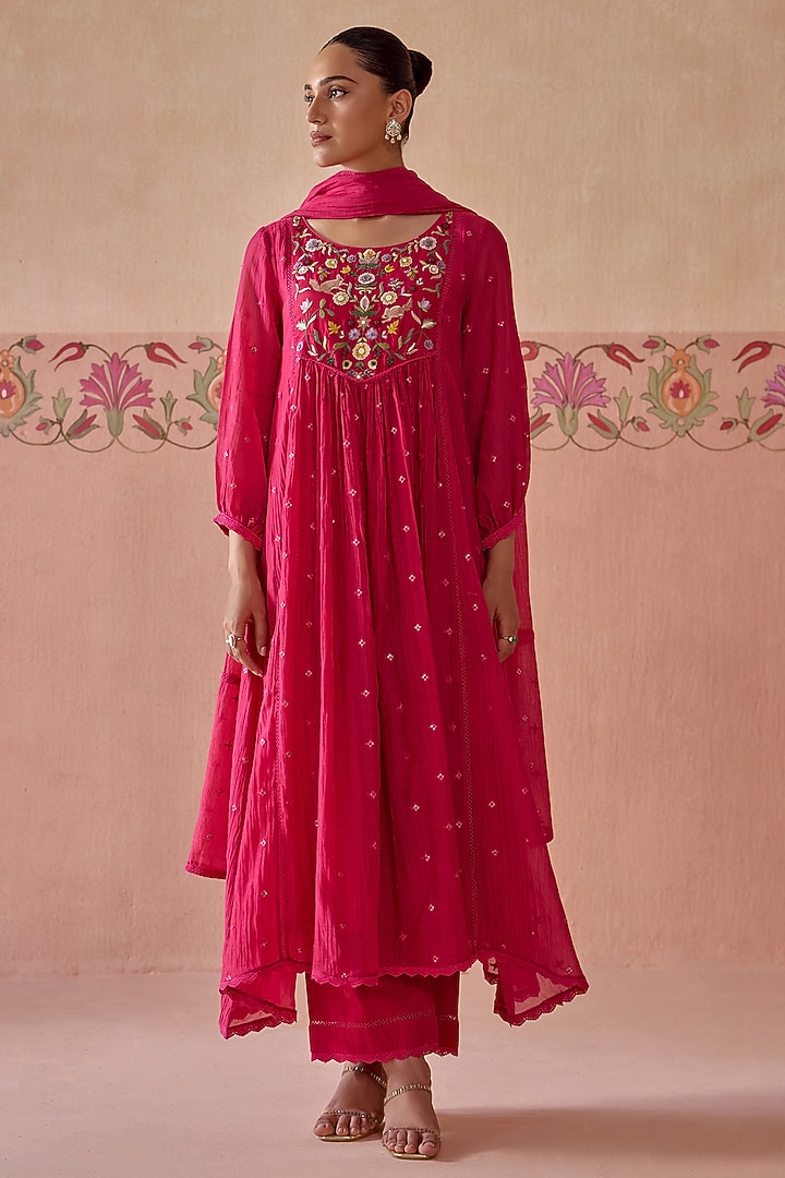 Magenta Chanderi Hand Embroidered Gathered Kurta Set by Kritika Dawar at Pernia's Pop Up Shop