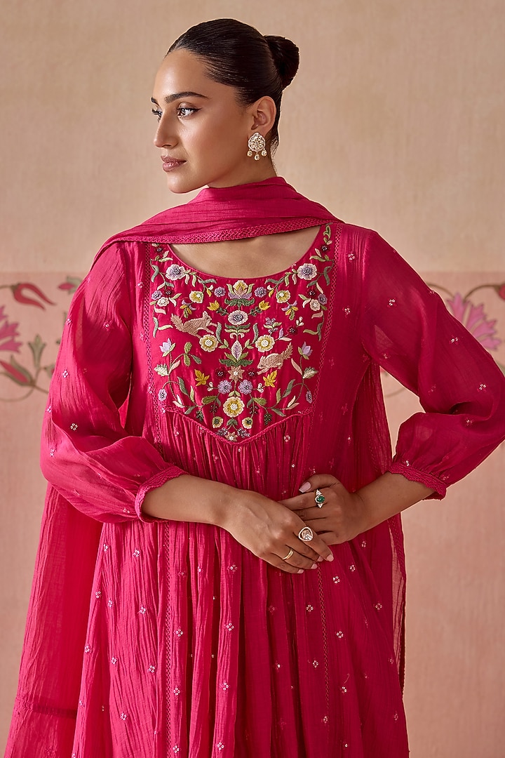 Magenta Chanderi Hand Embroidered Gathered Kurta Set by Kritika Dawar at Pernia's Pop Up Shop
