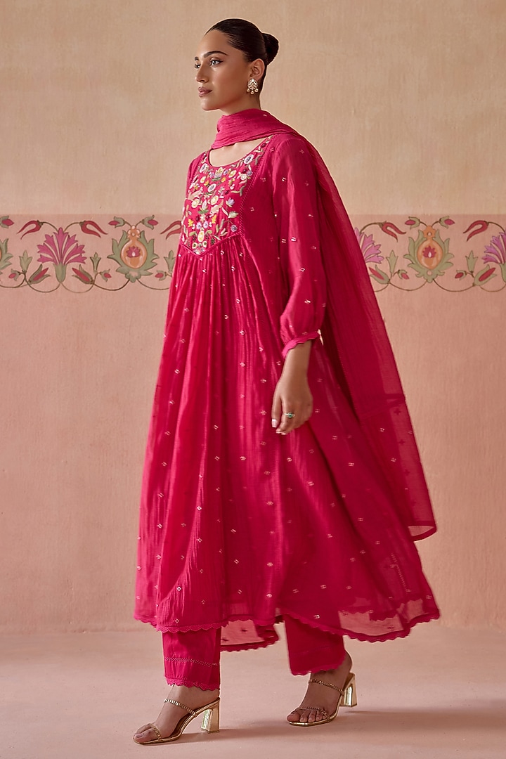 Magenta Chanderi Hand Embroidered Gathered Kurta Set by Kritika Dawar at Pernia's Pop Up Shop