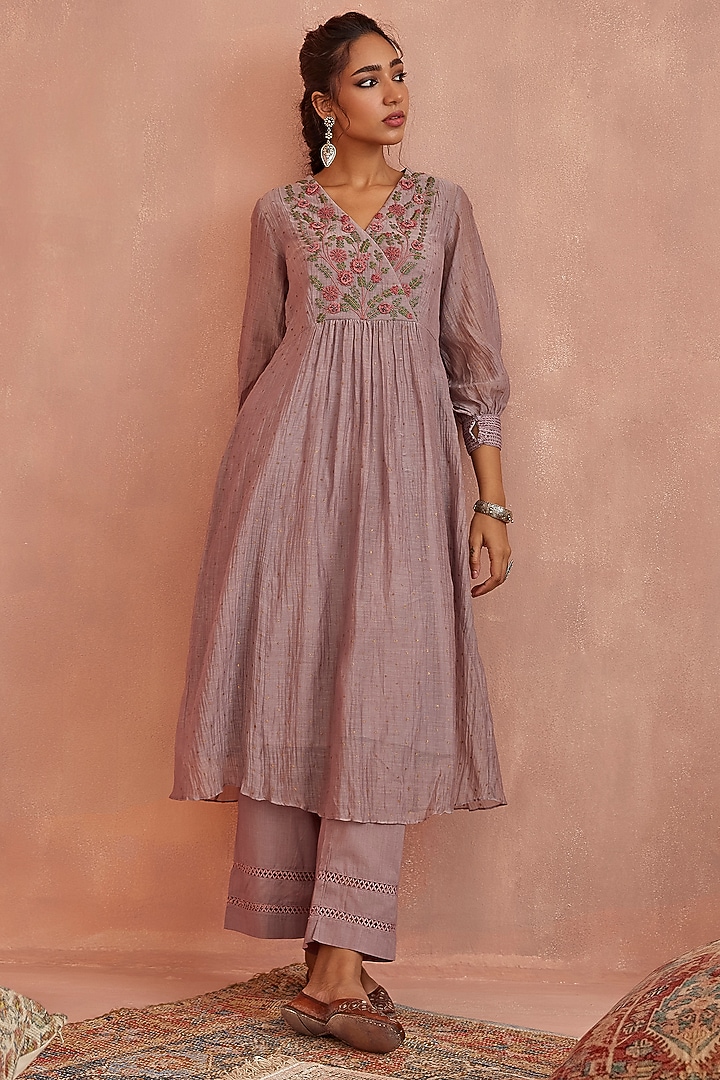 Mauve Chanderi Hand Embroidered Angrakha Kurta Set by Kritika Dawar at Pernia's Pop Up Shop