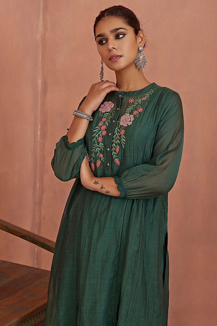 Teal Chanderi Hand Embroidered Tunic Set by Kritika Dawar at Pernia's Pop Up Shop