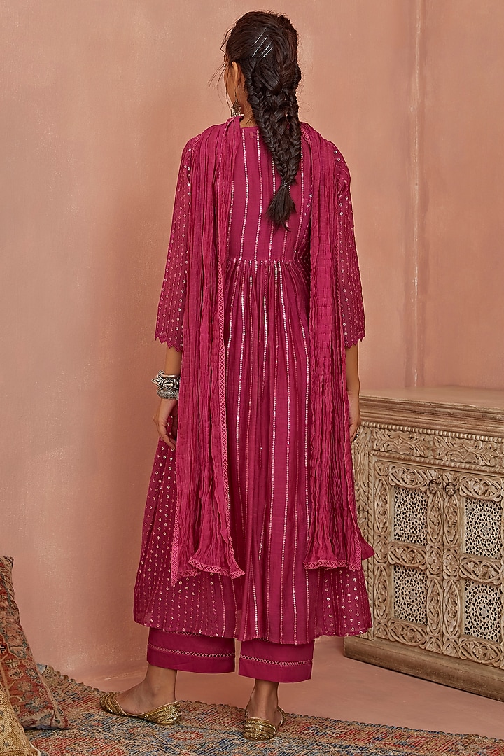 Magenta Chanderi Embroidered A-Line Kurta Set by Kritika Dawar at Pernia's Pop Up Shop
