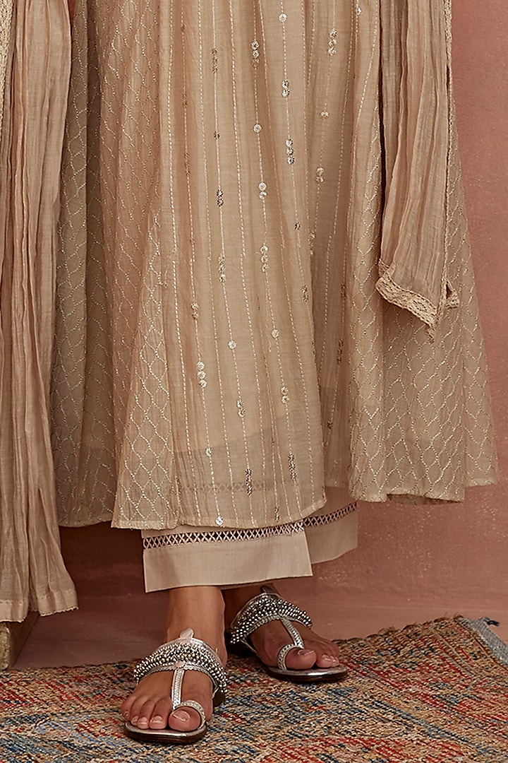 Ivory Chanderi Embroidered A-Line Kurta Set by Kritika Dawar at Pernia's Pop Up Shop