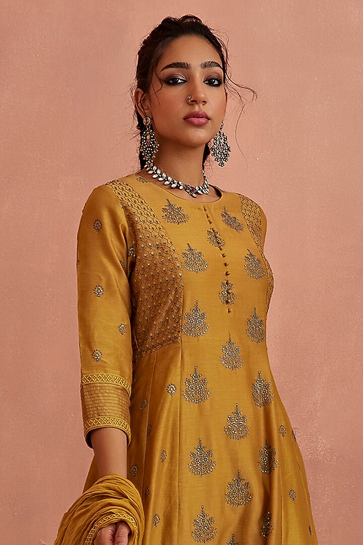 Mustard Chanderi Embroidered A-Line Kurta Set by Kritika Dawar at Pernia's Pop Up Shop