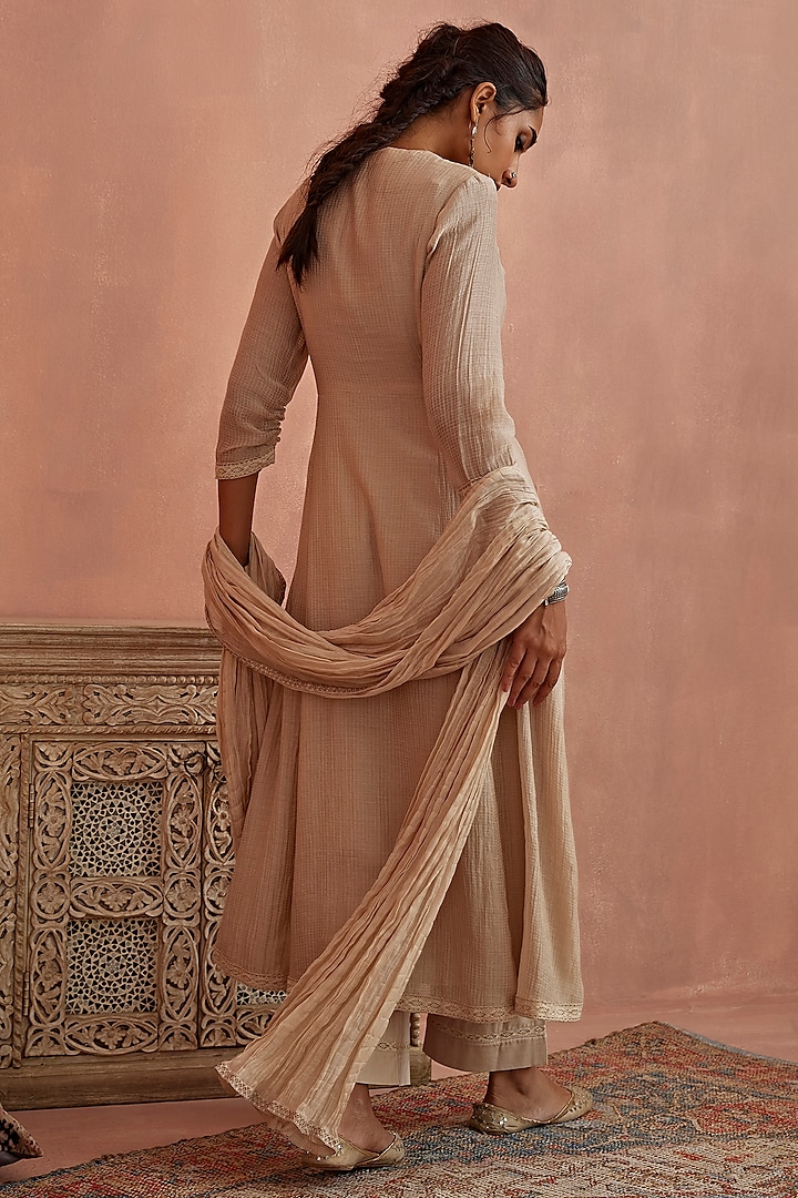 Ivory Handwoven Kota Chanderi A-Line Kurta Set by Kritika Dawar at Pernia's Pop Up Shop