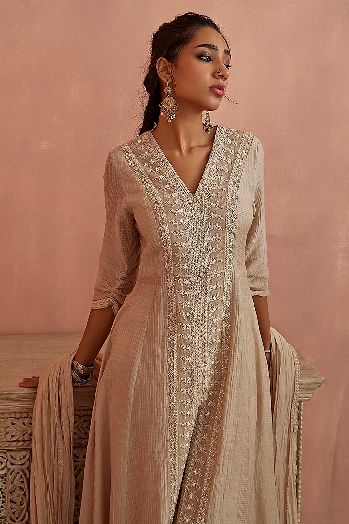 Ivory Handwoven Kota Chanderi A-Line Kurta Set by Kritika Dawar at Pernia's Pop Up Shop