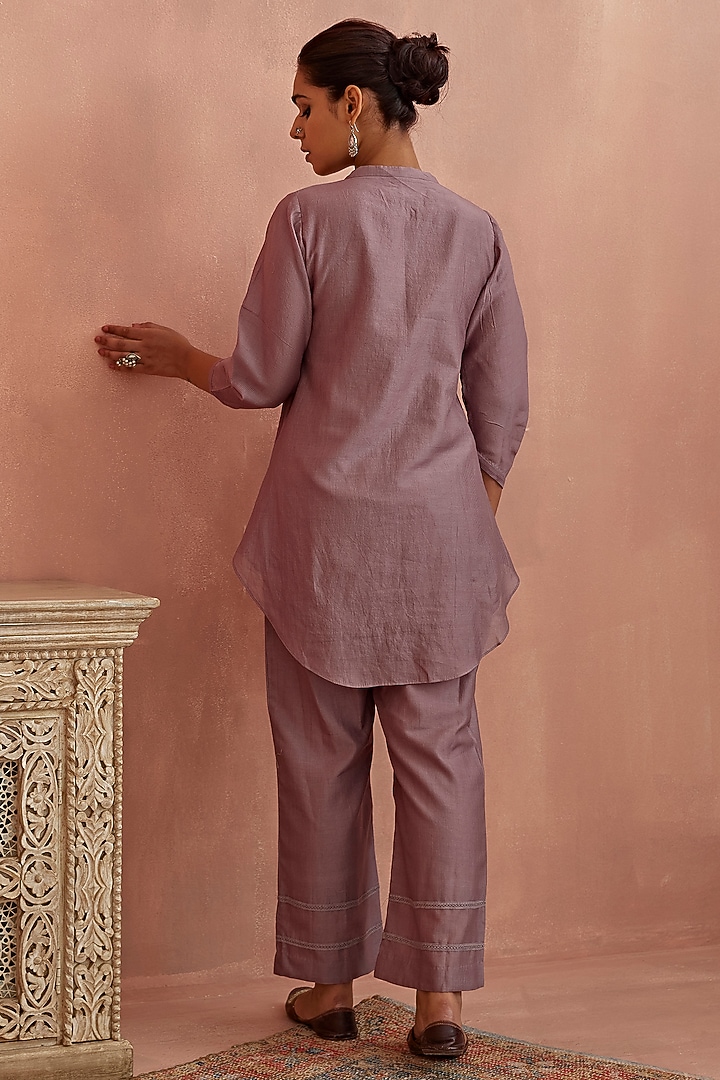 Mauve Striped Chanderi Embroidered Co-Ord Set by Kritika Dawar at Pernia's Pop Up Shop