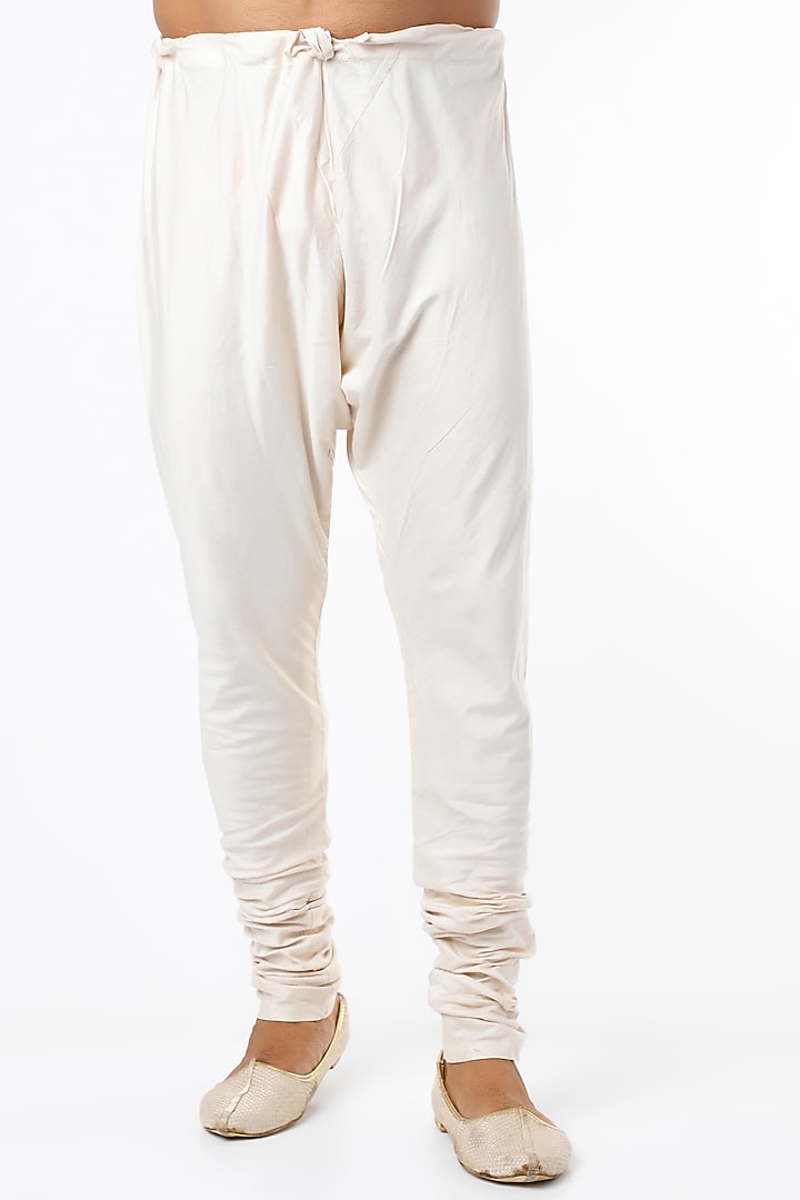 Ivory Cotton Silk Pleated Kurta Set by Kishore Ramani at Pernia's Pop Up Shop