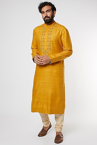 Mustard Embroidered Kurta Set by Kishore Ramani