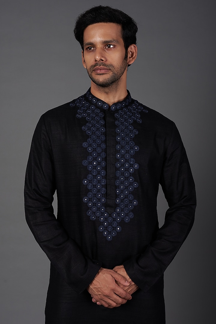 Black Embroidered Kurta Set by Kishore Ramani at Pernia's Pop Up Shop