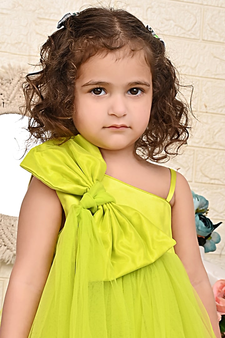 Neon Green Net Dress For Girls Design by Kidilicious at Pernia's Pop Up  Shop 2026