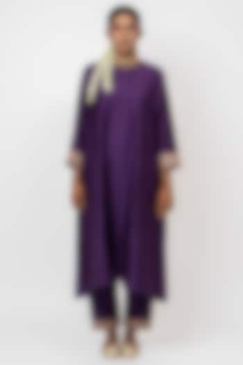 Purple Handwoven Chanderi Silk Hand Embroidered Kurta Set by Kajal Agrawal at Pernia's Pop Up Shop