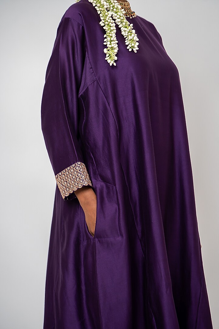 Purple Handwoven Chanderi Silk Hand Embroidered Kurta Set by Kajal Agrawal at Pernia's Pop Up Shop