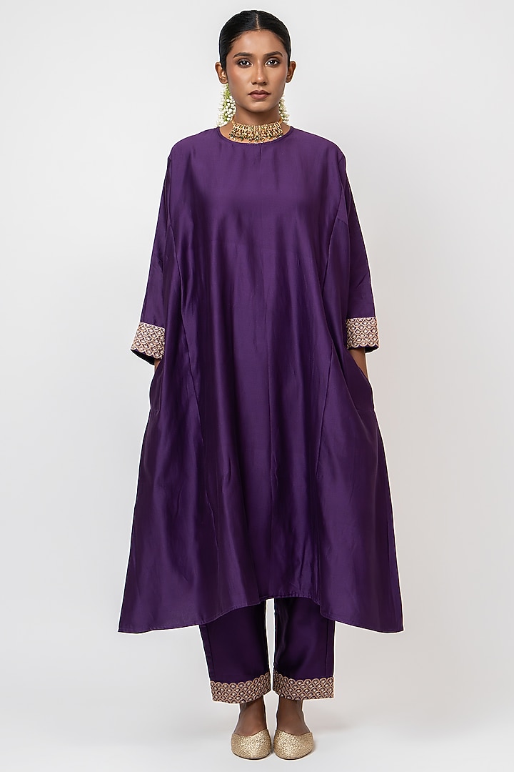 Purple Handwoven Chanderi Silk Hand Embroidered Kurta Set by Kajal Agrawal at Pernia's Pop Up Shop