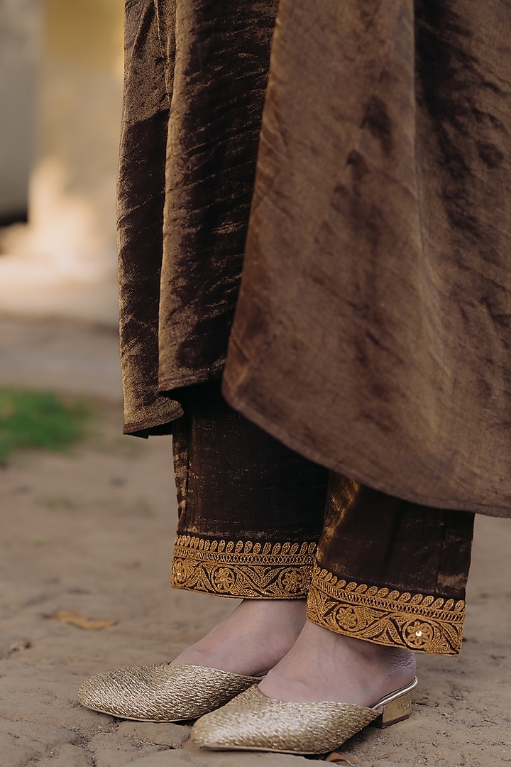 Brown Handwoven Zari Chanderi Embroidered Kurta Set by Kajal Agrawal at Pernia's Pop Up Shop