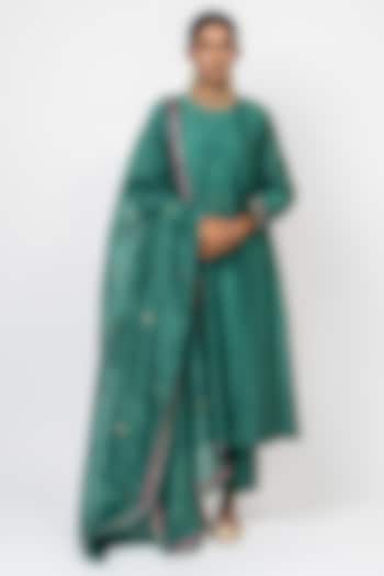 Green Handwoven Chanderi Silk Wedding Anarkali Set by Kajal Agrawal at Pernia's Pop Up Shop