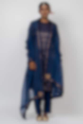 Blue Handwoven Stripe Chanderi Silk Hand Embroidered Kurta Set by Kajal Agrawal at Pernia's Pop Up Shop