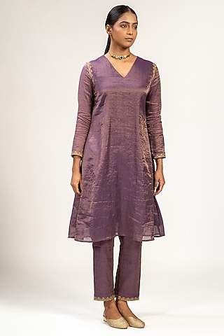 Purple Handwoven Zari Chanderi Embroidered Kurta Set by Kajal Agrawal