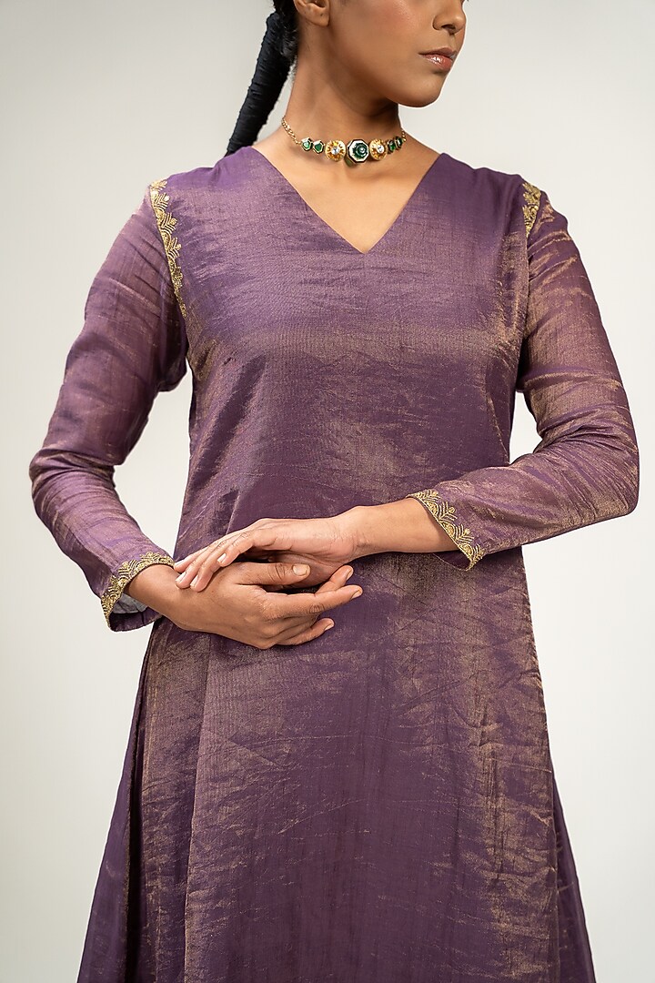 Purple Handwoven Zari Chanderi Embroidered Kurta Set by Kajal Agrawal at Pernia's Pop Up Shop
