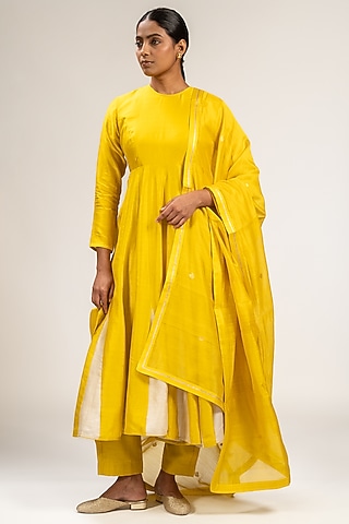 Yellow Handwoven Chanderi Silk Embroidered Anarkali Set by Kajal Agrawal