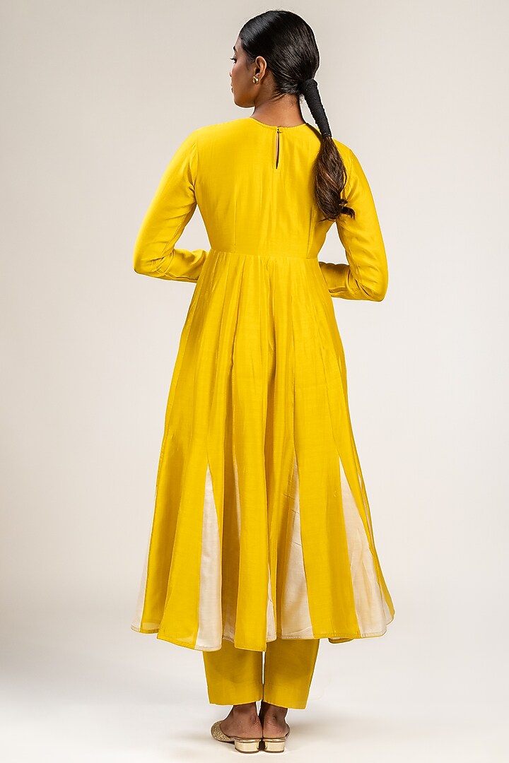 Yellow Handwoven Chanderi Silk Embroidered Wedding Anarkali Set by Kajal Agrawal at Pernia's Pop Up Shop