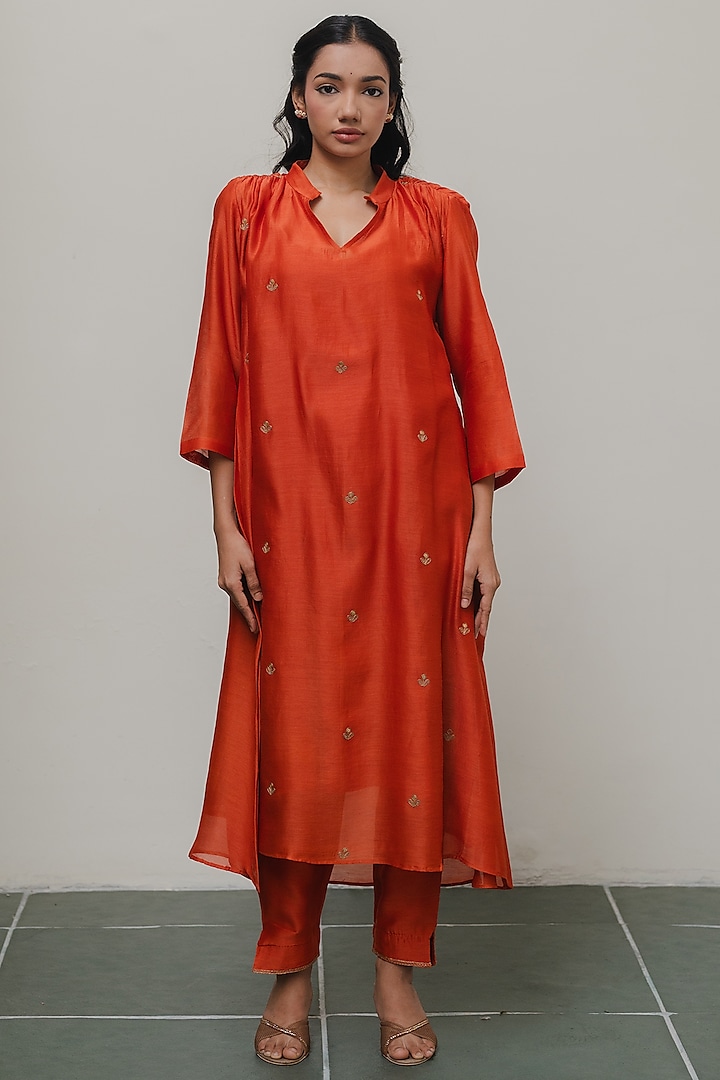 Rust Handloom Chanderi Silk Aari Embroidered Kurta Set by Kajal Agrawal