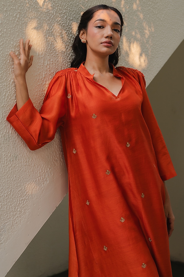 Rust Handloom Chanderi Silk Aari Embroidered Kurta Set by Kajal Agrawal at Pernia's Pop Up Shop