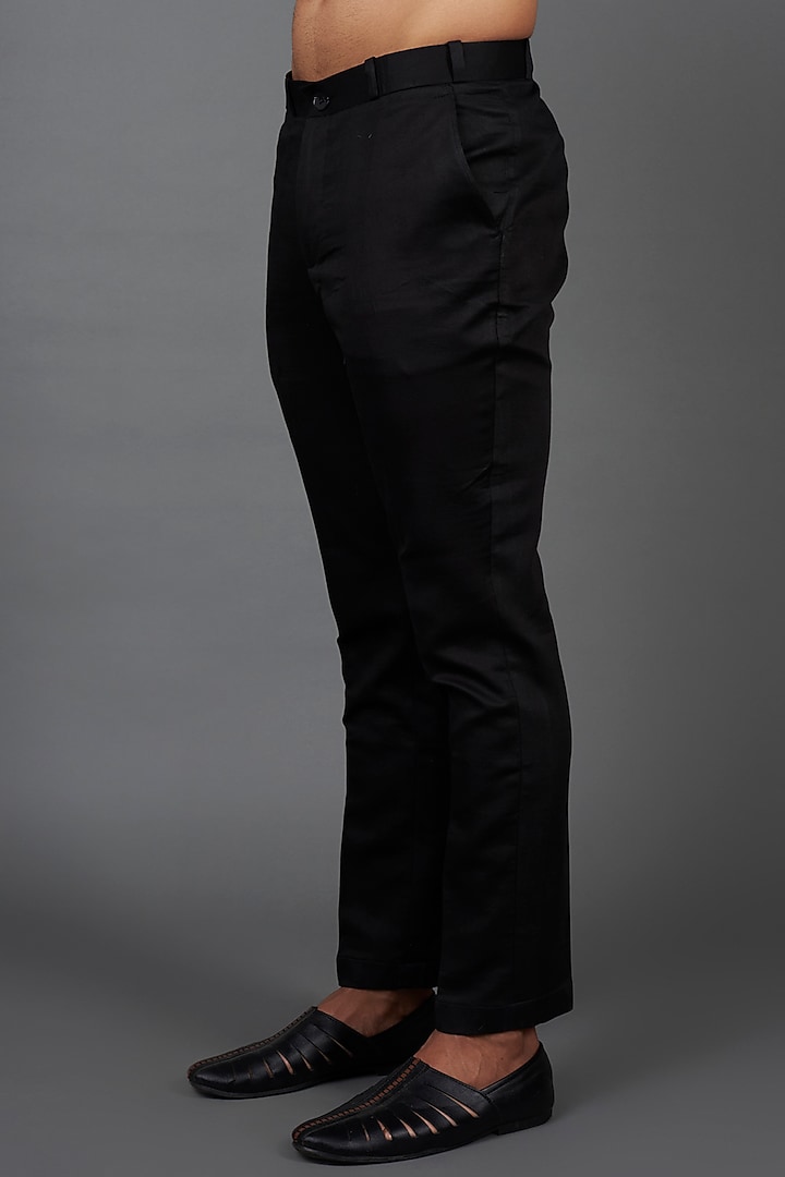 Black Silk Resham Embroidered Asymmetric Wedding Indowestern Set by KSHITIJ CHOUDHARY MEN at Pernia's Pop Up Shop