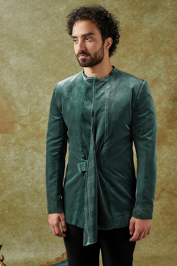 Green Velvet Textured Blazer Set by KSHITIJ CHOUDHARY MEN at Pernia's Pop Up Shop