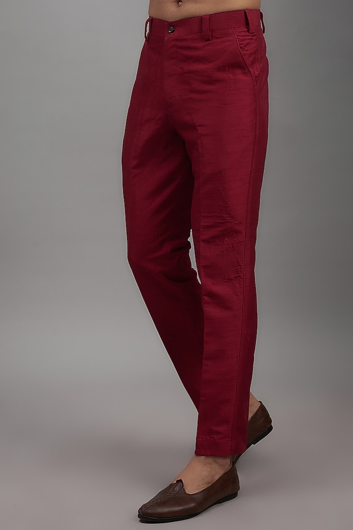 Red Silk Embroidered Wedding Bandhgala Jacket Set by KSHITIJ CHOUDHARY MEN at Pernia's Pop Up Shop