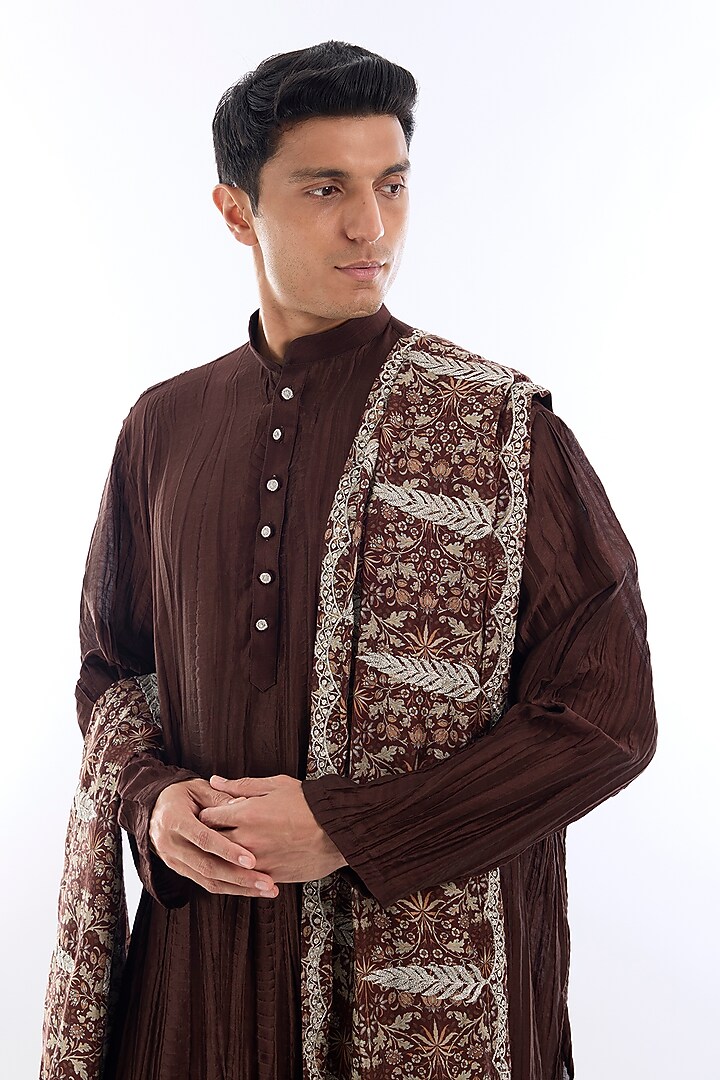 Brown Crushed Silk Kurta Set by KSHITIJ CHOUDHARY MEN at Pernia's Pop Up Shop