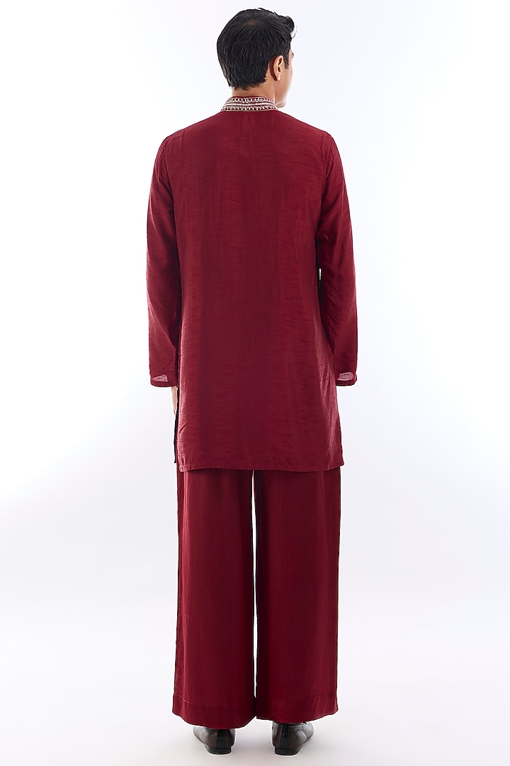 Red Habutai Silk Kasab Embroidered Kurta Set by KSHITIJ CHOUDHARY MEN at Pernia's Pop Up Shop