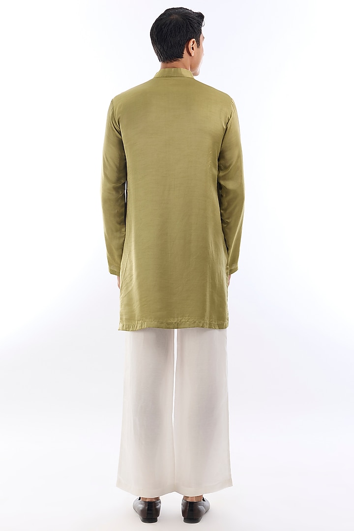 Green Satin Kasab Embroidered Kurta Set by KSHITIJ CHOUDHARY MEN at Pernia's Pop Up Shop