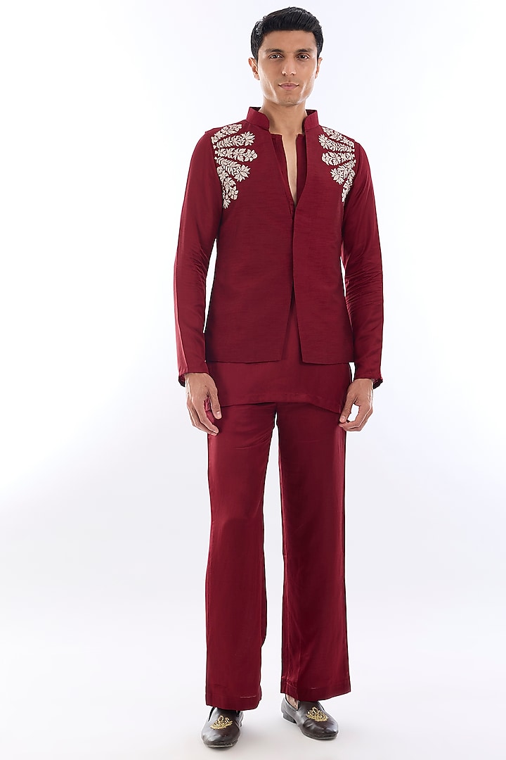 Red Textured Silk Kasab Embroidered Jacket Set by KSHITIJ CHOUDHARY MEN