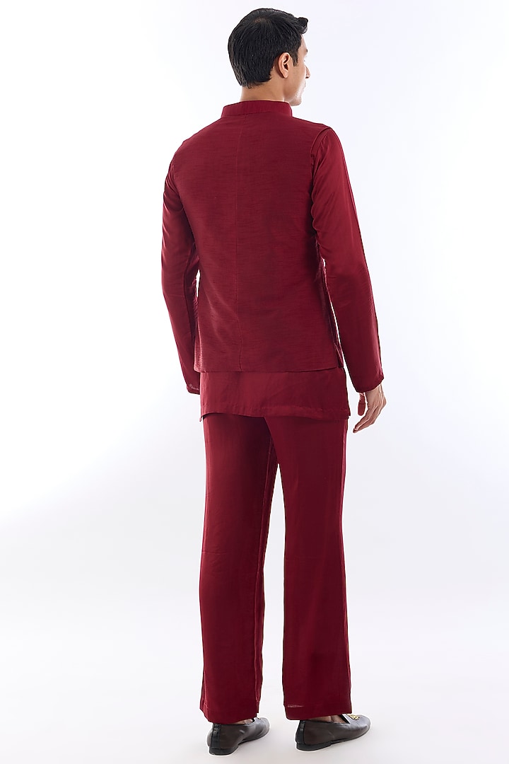 Red Textured Silk Kasab Embroidered Jacket Set by KSHITIJ CHOUDHARY MEN at Pernia's Pop Up Shop