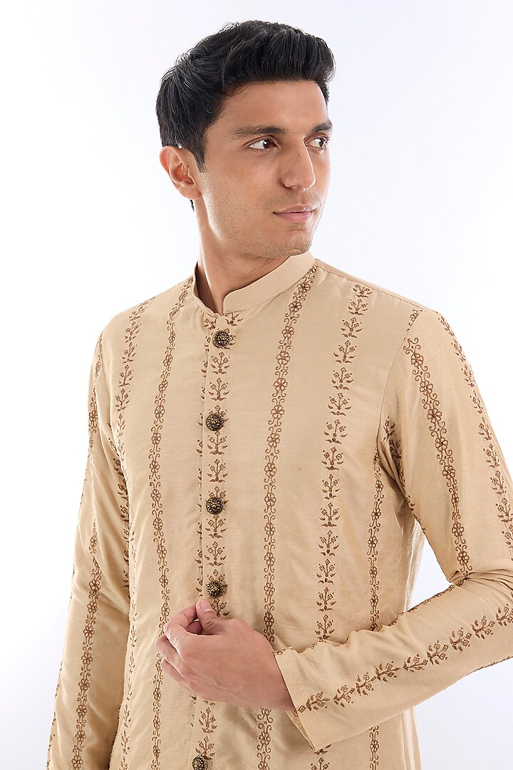 Beige Habutai Silk Kasab Embroidered Kurta Set by KSHITIJ CHOUDHARY MEN at Pernia's Pop Up Shop